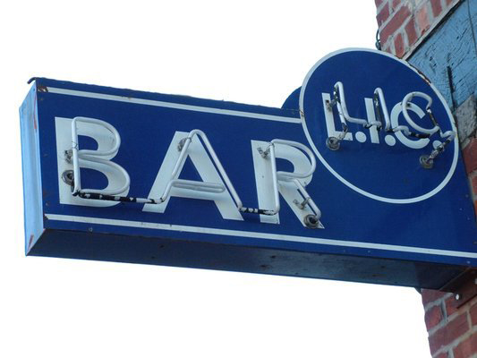 LIC Bar