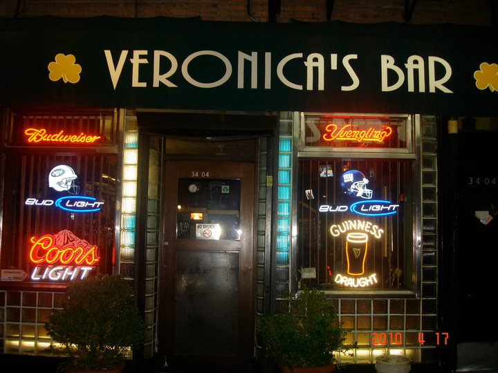 Veronica's Bar