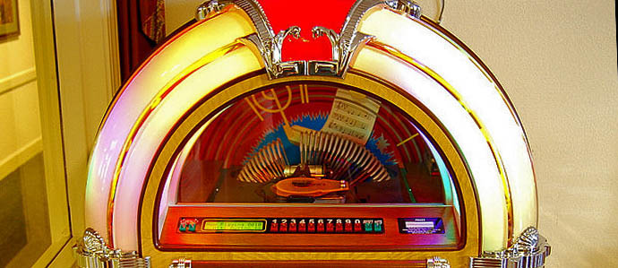 New York Bars With Jukeboxes Well Worth Checking Out 